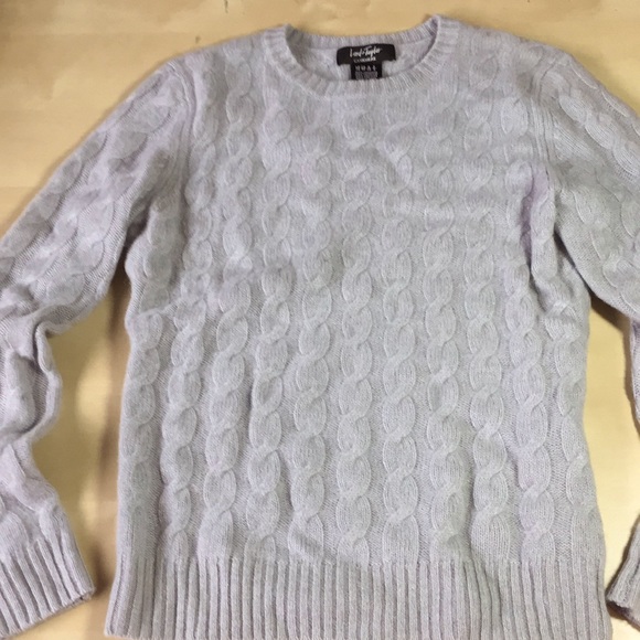 Lord & Taylor Sweaters - Lord & Taylor Cashmere cable sweater